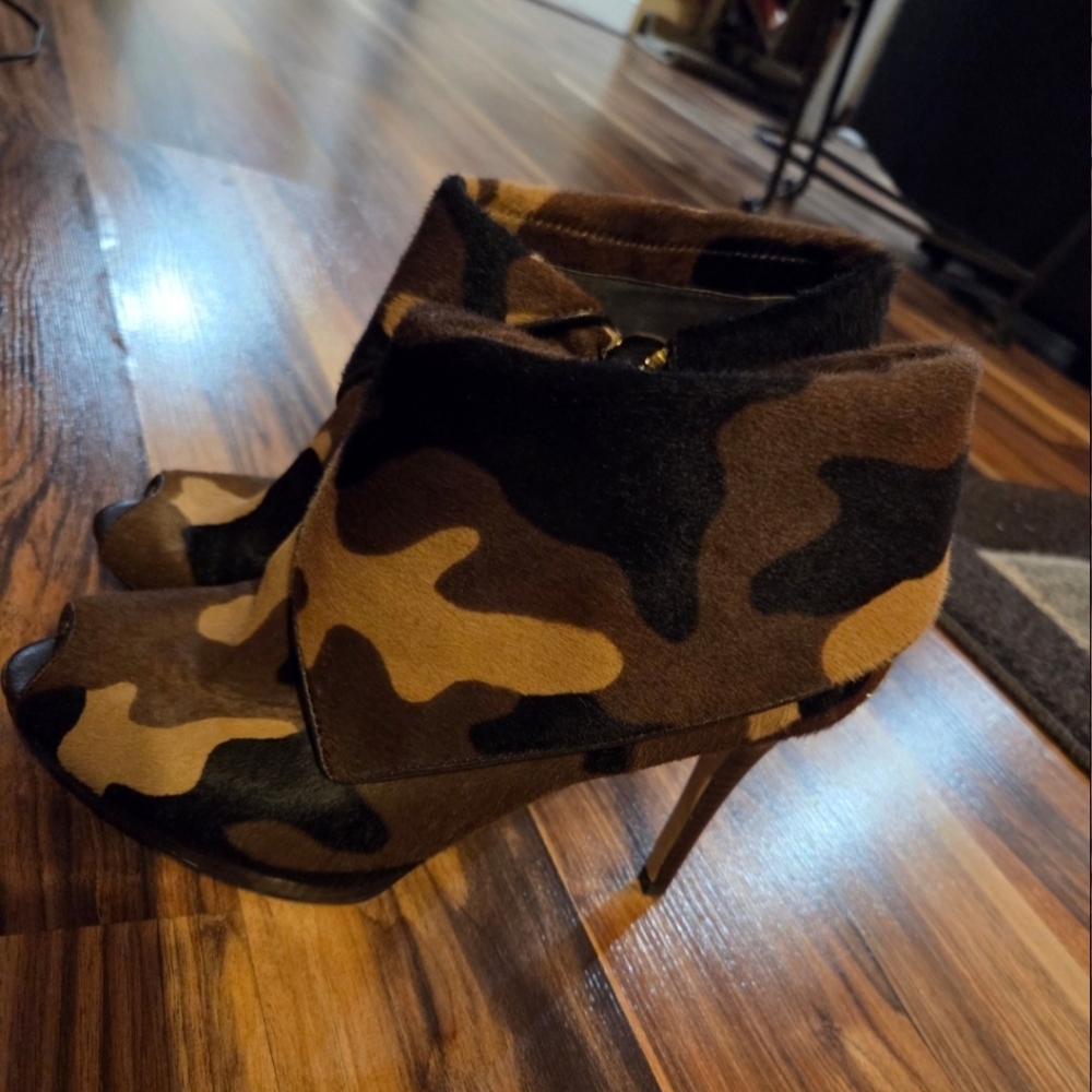 Michael kors heels